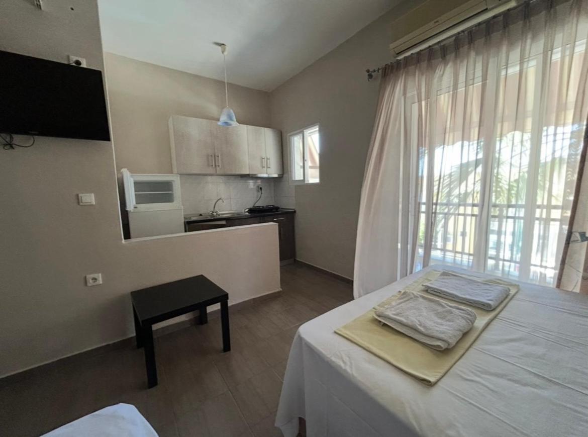 Del Mar Aparthotel Vrasná Екстериор снимка